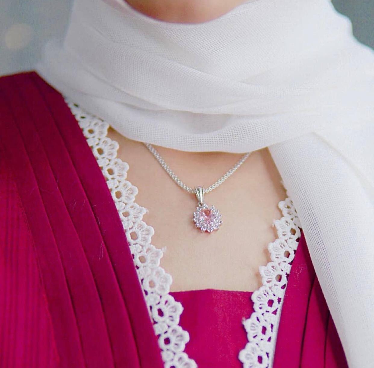 Elegant Pink Zircon Embellished Necklace (925 Sterling Silver)