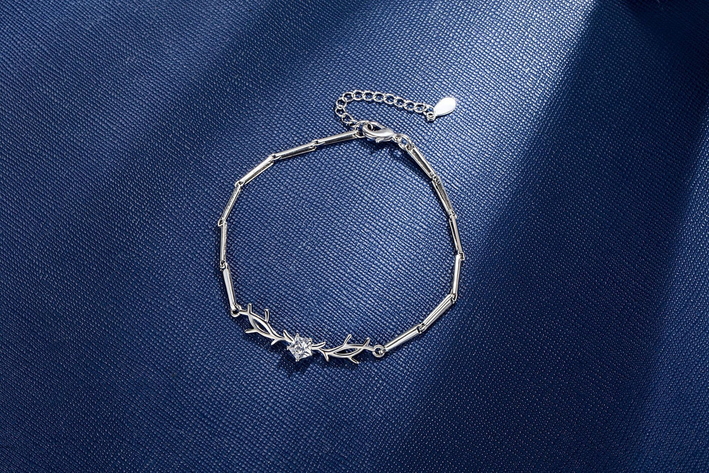 Crystal Zircon Antlers Bracelet (Artificial Silver Plated)