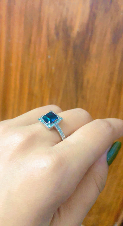 Blue sapphire square cut ring (925 Sterling Silver)
