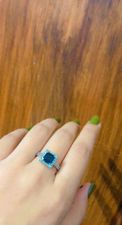 Blue sapphire square cut ring (925 Sterling Silver)