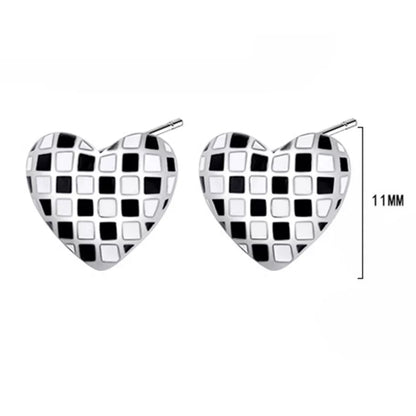 Black and White Plaid Heart Stud Earrings (Artificial Silver Plated)