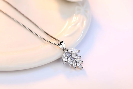 Leaf Crystal Zircon Necklace (Artificial Silver Plated)